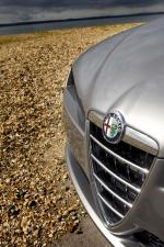 Alfa Romeo 159 Sportwagon 2.2 JTS 2006 года (UK)